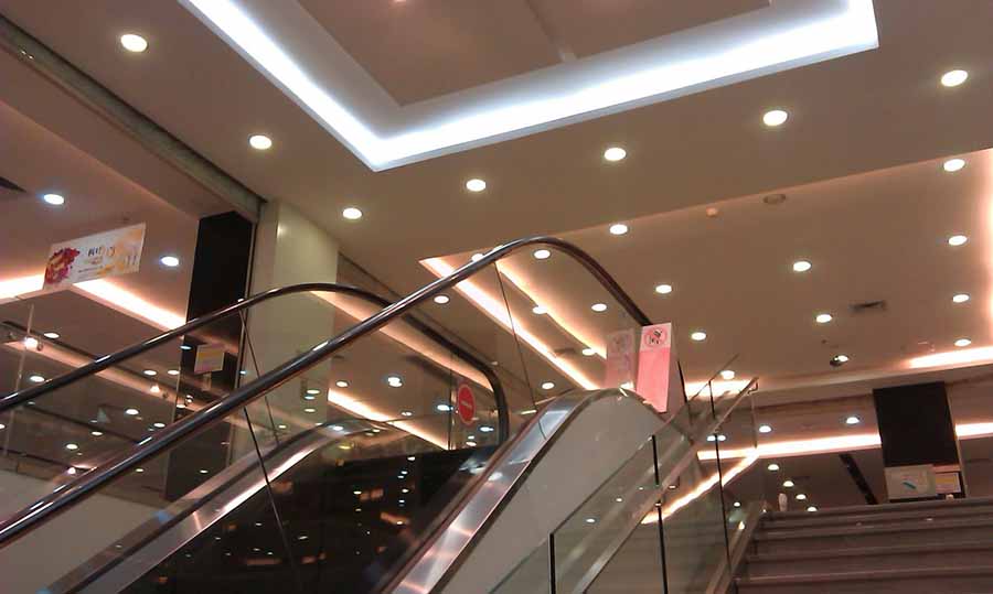 Đèn led âm trần trang trí khu trung tâm thương mại